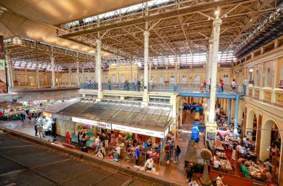 Mercado Público recebe flashmobs para conscientizar sobre violência contra a mulherÂ