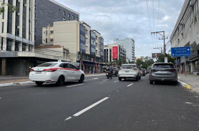 Concluída a recuperação estrutural de mais um trecho da avenida Cristóvão Colombo