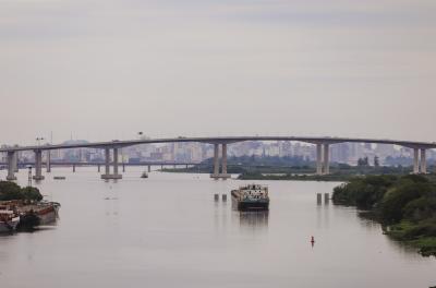 Manutenção em adutora deixará trânsito da BR-290 em meia pista neste sábado