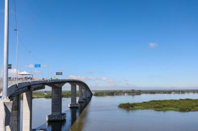 Sancionada lei que institui benefício a moradores afetados pelas obras da ponte do Guaíba