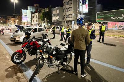 EPTC flagra moto com mais 73 mil reais em dívidas em operação nesta quinta-feira