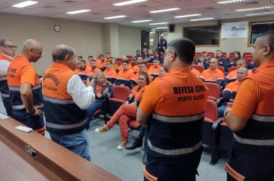 Prfeitura inicia capacitação dos novos agentes técnicos aprovados em concurso da Defesa Civil