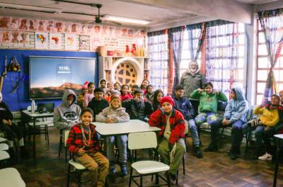Número de estudantes imigrantes em escolas municipais da Capital cresceu mais de 40% nos últimos 5 anos