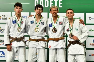 Representantes do Bolsa Atleta sobem ao pódio em competições do Estado e paÃs