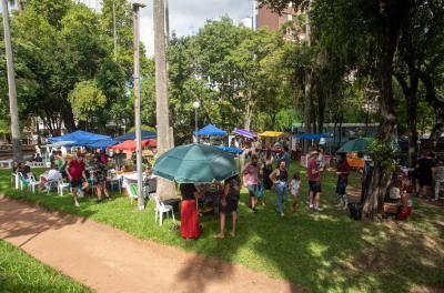 Feira acontece no Jardim do Dmae