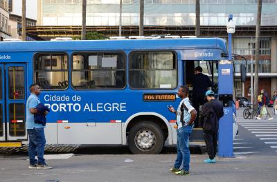 EPTC organiza esquema especial de trânsito e transporte para partida na Arena nesta terça-feira