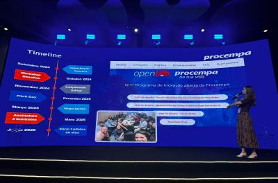 Marília Thome apresentando o Procempa OpenLab