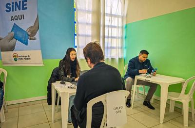 Sine Municipal inicia semana com 1.193 vagas de emprego