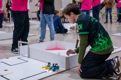 Estudantes participam da etapa estadual da Olimpíada Brasileira de Robótica