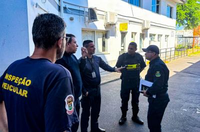 EPTC recebe agentes de Alvorada para troca de experiências sobre fiscalização do transporte escolar