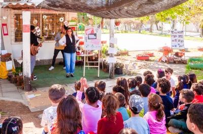 Adote um Escritor: autores selecionados visitam escolas da rede municipal