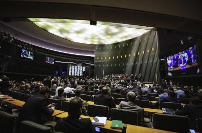 Melo vai a Brasília para mobilização de prefeitos em votação da reforma tributária