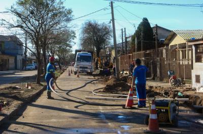 Substituição das redes de abastecimento do bairro Sarandi entra em nova etapa