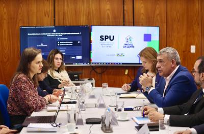 Melo reforça diálogo para cessão definitiva da Usina do Gasômetro em Brasília