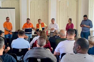 Defesa Civil entrega versão impressa do Plano de Contingência 2025 às subprefeituras 