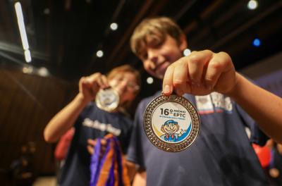 Porto Alegre, RS, 25/10/2023 - A cerimônia do 16º Prêmio EPTC de Educação para o Trânsito foi realizado às 14h desta quarta-feira, 25, no teatro do Campus Porto Alegre da Unisinos. Foram conhecidos os vencedores do concurso, que neste ano celebra os 25 anos da EPTC com o tema No Trânsito, Escolha a Vida. Foram mais de 900 inscritos nas diversas categorias. Fotos: Pedro Piegas / PMPA