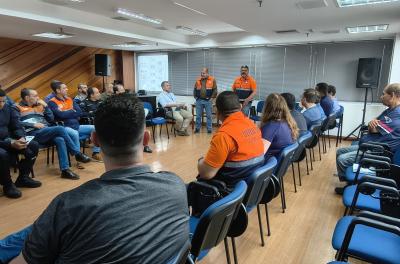 Defesa Civil entrega versão impressa do Plano de Contingência 2025 aos integrantes da COPAE