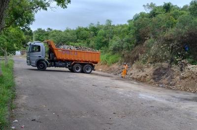 Mutirão de limpeza recolhe 148 toneladas de resíduos no bairro Camaquã