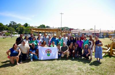 Parceria transforma praça em espaço lúdico e inclusivo para a comunidade