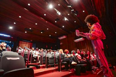 Cultura abre inscrições para ocupação dos teatros municipais em 2026