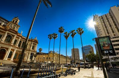 Semana começa com calor e chuva e terá instabilidade até quarta-feira