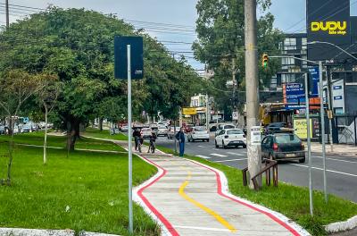 O novo trecho faz conexão com a estrutura existente e permite o deslocamento seguro até o Centro em mais de 10 km de infraestrutura cicloviária.