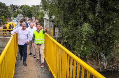 passarela de pedestre no arroio feijó