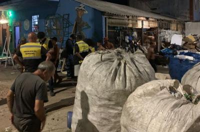 Prefeitura desobstrui logradouro público no Loteamento Santa Terezinha