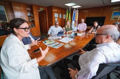 Reunião da equipe do Banco Mundial com o prefeito Sebastião Melo