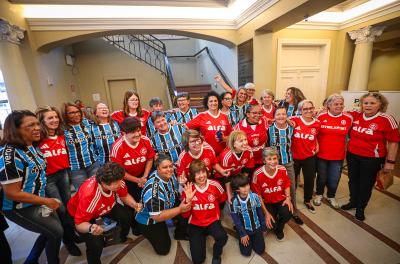 Prefeitura promove Gre-Nal feminino em celebração ao Dia da Mulher