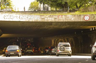 reparos iluminação túnel da conceição