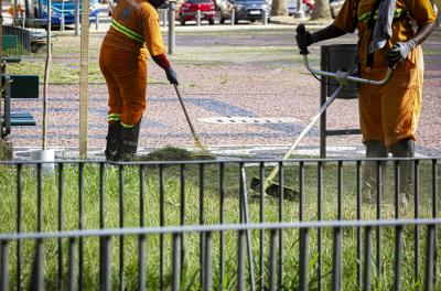 roçada em parques e praças