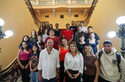 Prefeitura recebe mais de 200 Jovens Aprendizes para atuarem em diversos órgãos do Município