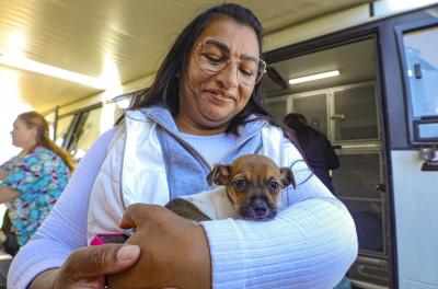 Unidade Móvel de Saúde Animal atende na Região Humaitá nesta quinta