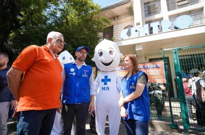 Dia D de vacinação contra a gripe registra grande adesão em Porto Alegre
