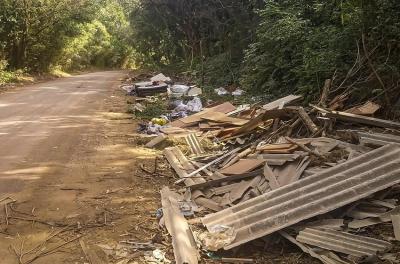 DMLU faz limpeza no bairro Belém Novo neste domingo