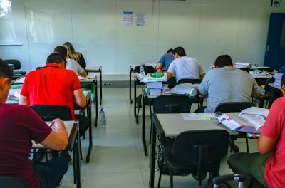 Prefeitura abre concurso para farmacêutico e médico veterinário