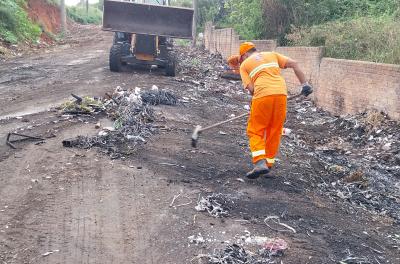 Mutirão de limpeza recolhe 40 toneladas de resíduos no bairro Mário Quintana