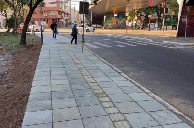 Concluída a obra de novo passeio em praça no bairro Rio Branco