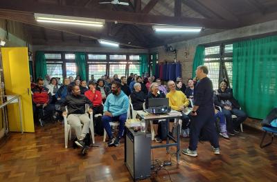 Capacitação abordou câmbio e basquete contrarrelógio na Redenção. Foto: Divulgação Smel