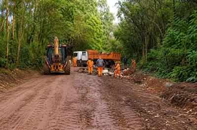 Mutirão de limpeza recolhe 72 toneladas de resíduos no bairro Belém Novo