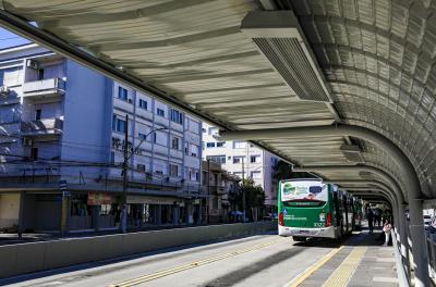 Prefeitura revitaliza três estações de embarque no corredor da avenida João Pessoa