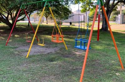 Prefeitura entrega melhorias em três praças nesta semana