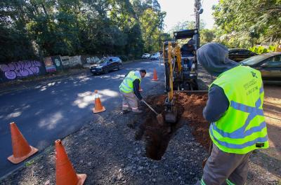 Modernização das redes de abastecimento na Vila Nova supera 30% de conclusão