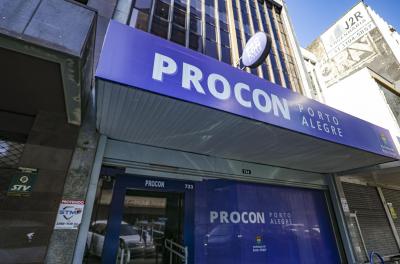 Procon Porto Alegre alerta para regras de troca e direitos do consumidor para o Dia dos Pais