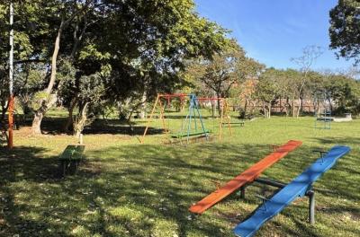 Seis praças do bairro Chácara das Pedras receberão manutenção neste mês