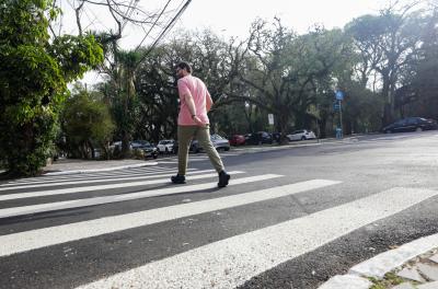 Mais Asfalto: Prefeitura requalifica pavimento em 74 vias no primeiro semestre deste ano