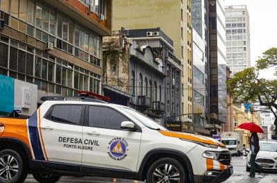 Defesa Civil emite aviso para chuva e granizo em Porto Alegre