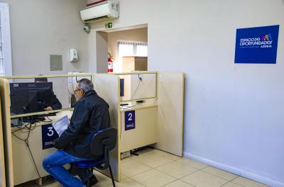 Sine Municipal inicia a semana com cerca de 1,3 mil vagas de emprego