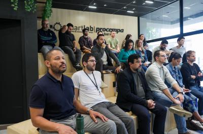 Escola de Inovação prepara servidores para uso estratégico da Inteligência Artificial